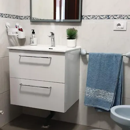 Apartmán Apartamento En Avd Constitucion *